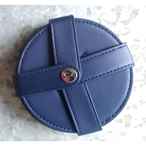 2023 J.Crew Complimentary Holiday customer gift - Picture 3 of 10